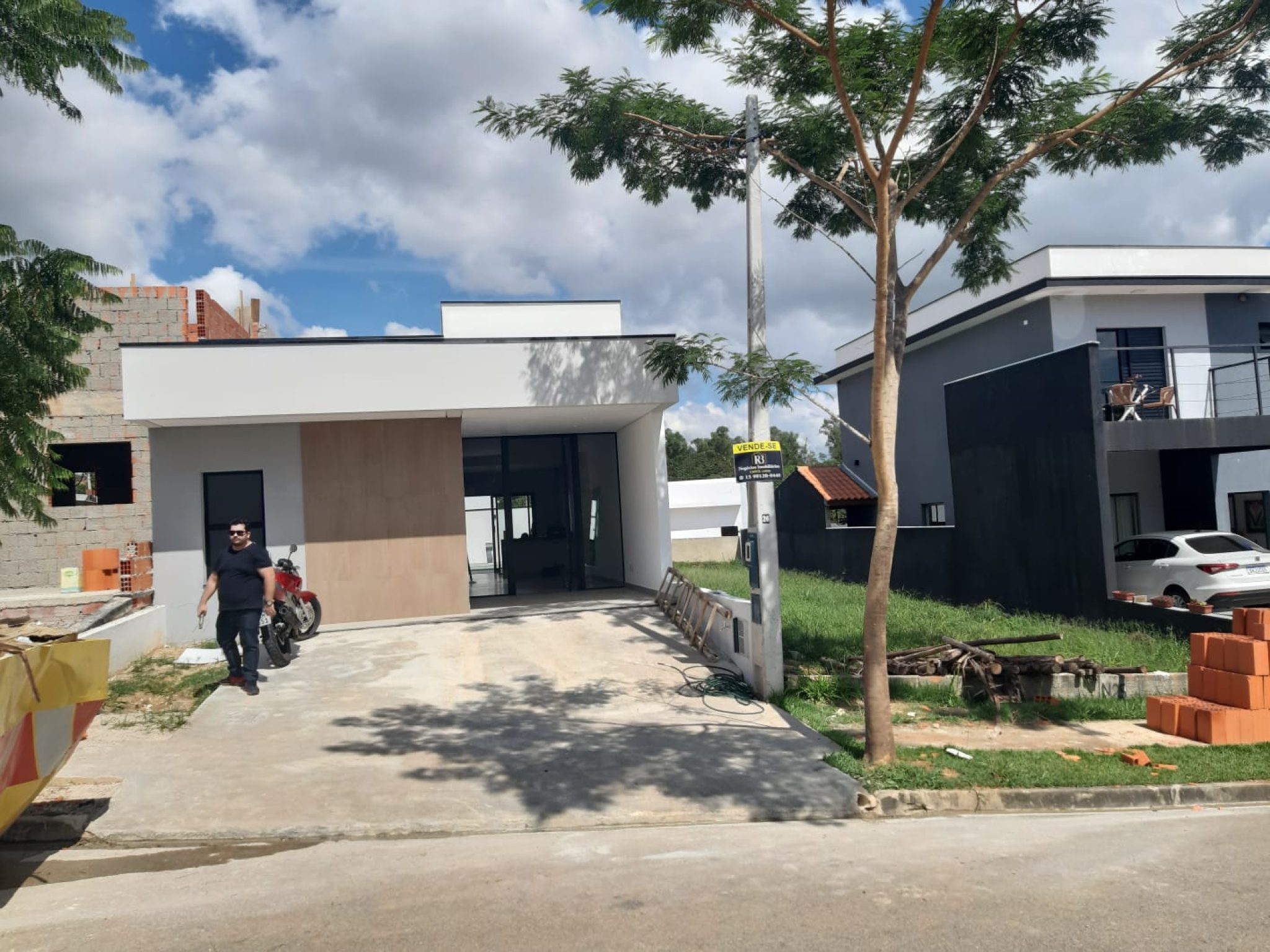 f8ca0c5c-79b5-479f-b321-d929e2ea1c71